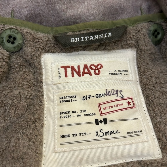 Aritzia TNA Jacket size xs - Picture 3 of 5